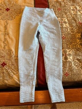 Abs2b Light Blue Textured Zero Flaws 7/8  Leggings - Size Large